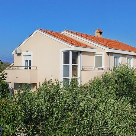 Apartmani Olives Nin Exterior photo
